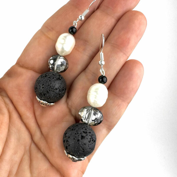 orecchini perle e pietra lavica